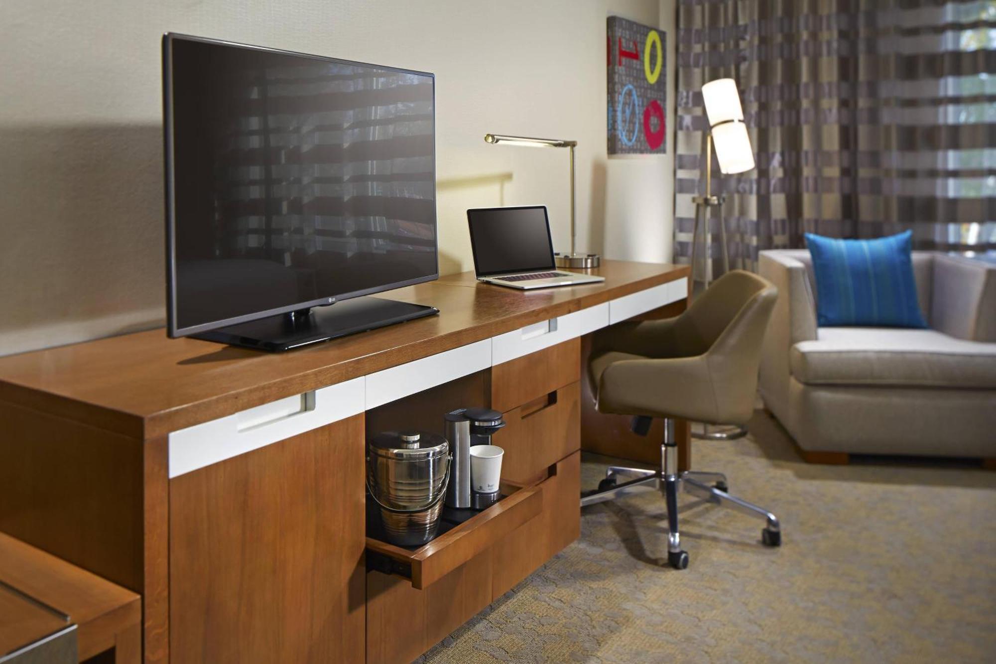คอร์ตยาร์ด ซันนีเวล เมาน์เท่น วิว Hotel ภายนอก รูปภาพ